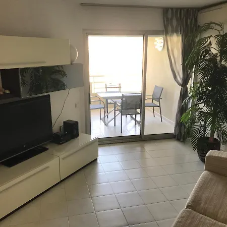 Grand 2 Pieces Climatise Dans De Standing Avec Vue Piscine Au Bord De La Apartment *